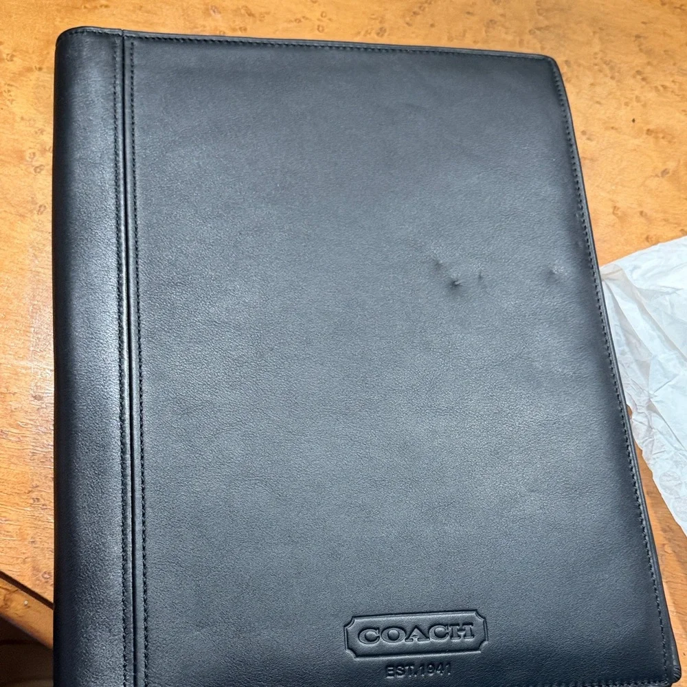 Coach SV/BK Men's Accessory - Picture 4 of 4